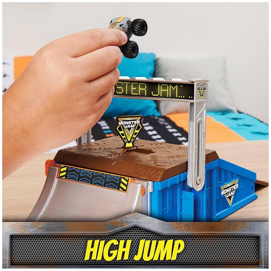 Amazon.com: Monster Jam Mini Freestyle Flip Arena Playset